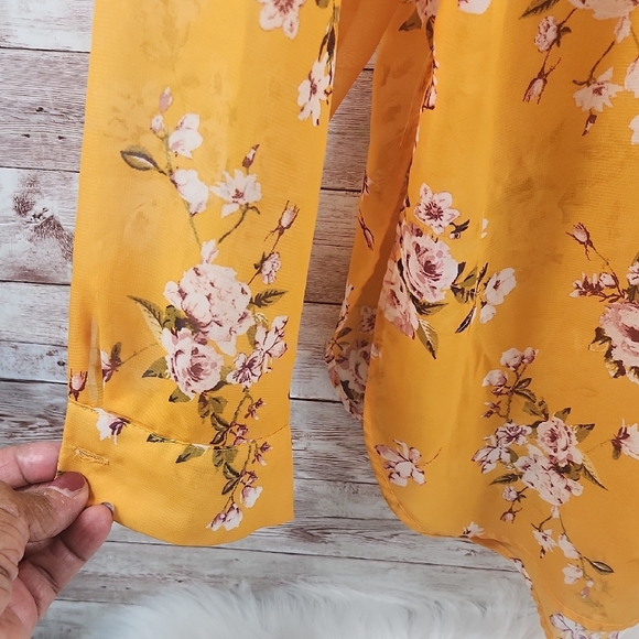 Rue21 Yellow Floral Tunic Top - Picture 4 of 6